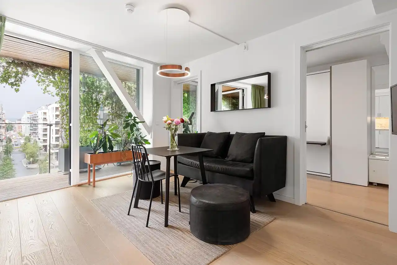 Home Window Tint: Energy, Privacy, UV Reduction